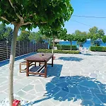Enigma Boutique Vraxos Marmari (Evia)