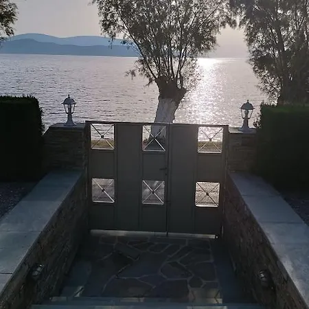 Enigma Boutique Vraxos Marmari (Evia)