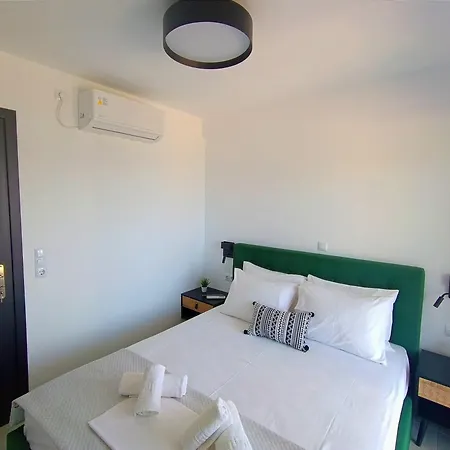 Enigma Boutique Vraxos Marmari (Evia)