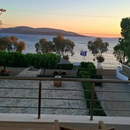 Enigma Boutique Vraxos * Marmari (Evia)