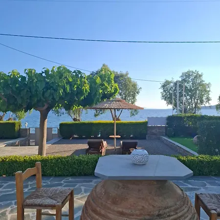 Enigma Boutique Vraxos * Marmari (Evia)